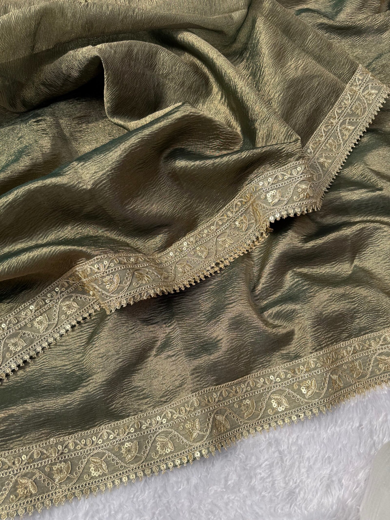 Banarasi tissue crushed saree with lace