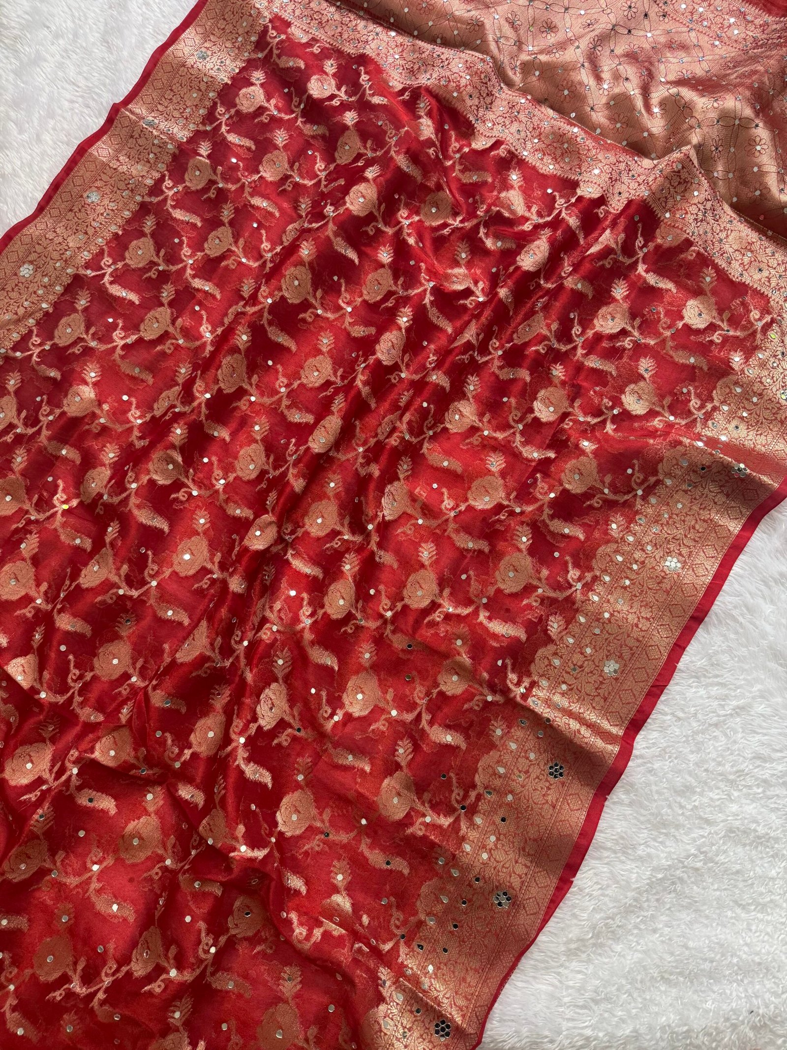 Soft premium tissue – lightweight aur shiny finish ke saath - Image 4