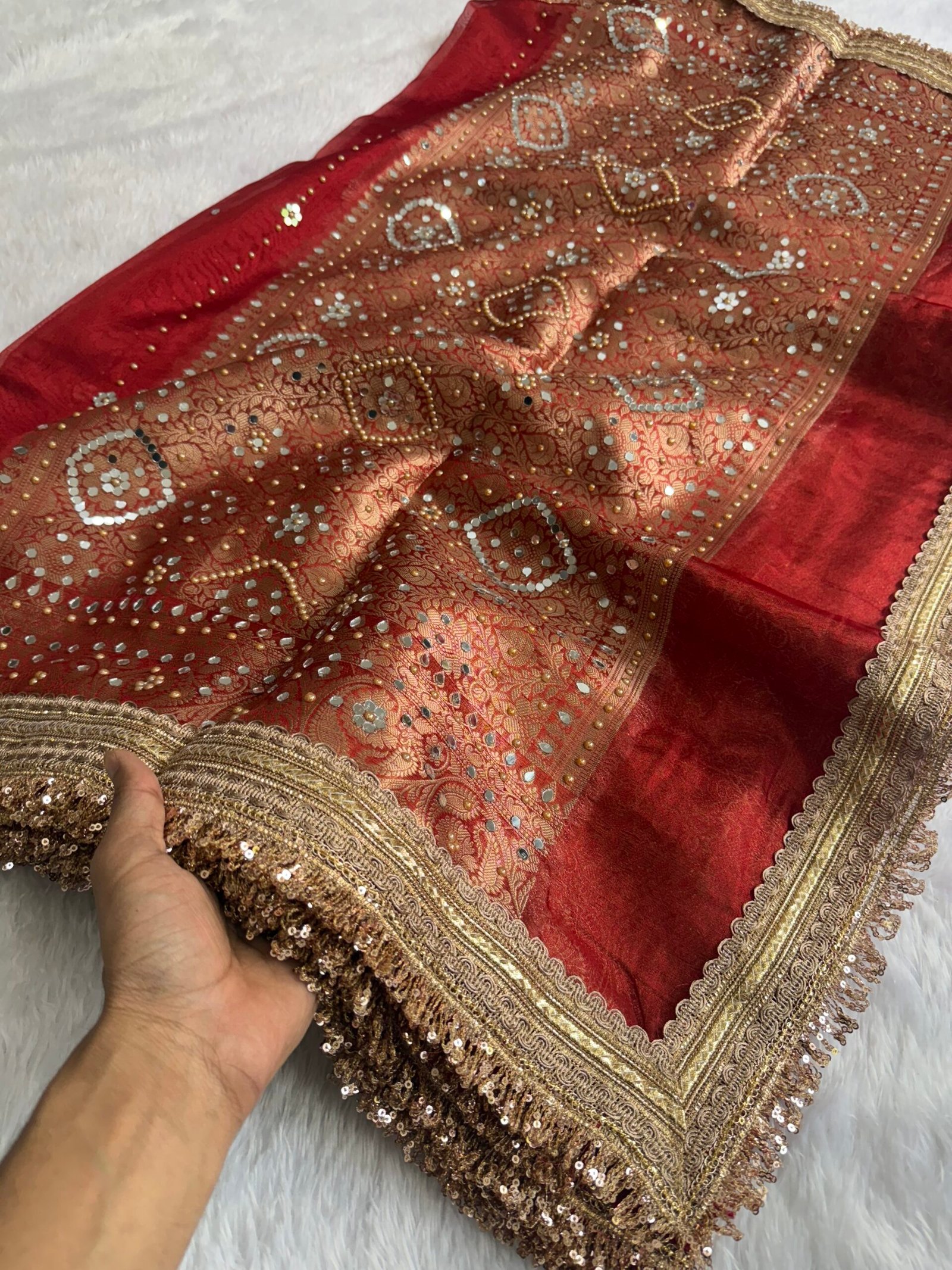 ✨Elegant Red tissue saree✨ - Image 3
