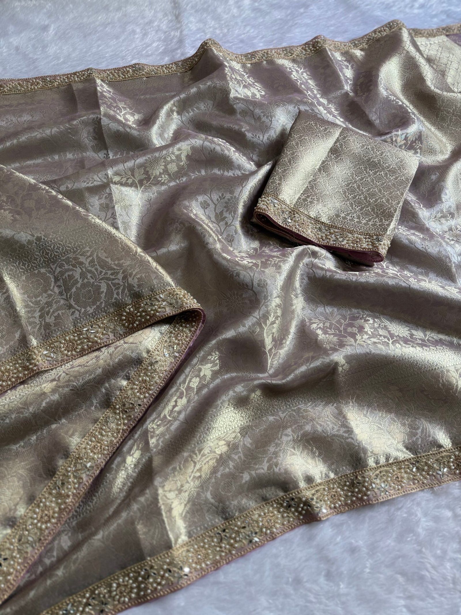 ✨ *Premium Tissue Saree – Elegant & Graceful Look*✨ - Image 3