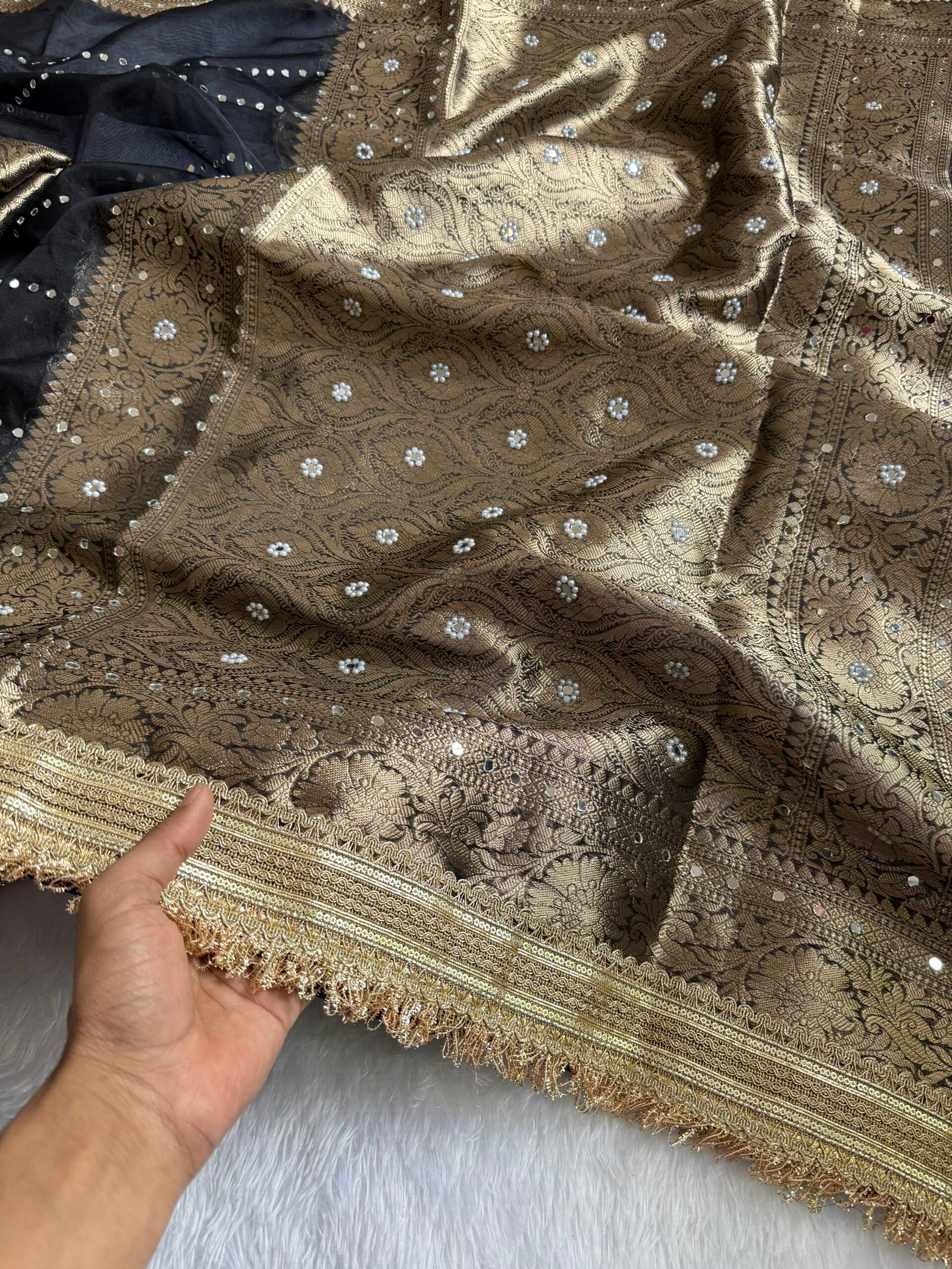 ✨ Stunning Black Organza Saree ✨ - Image 2