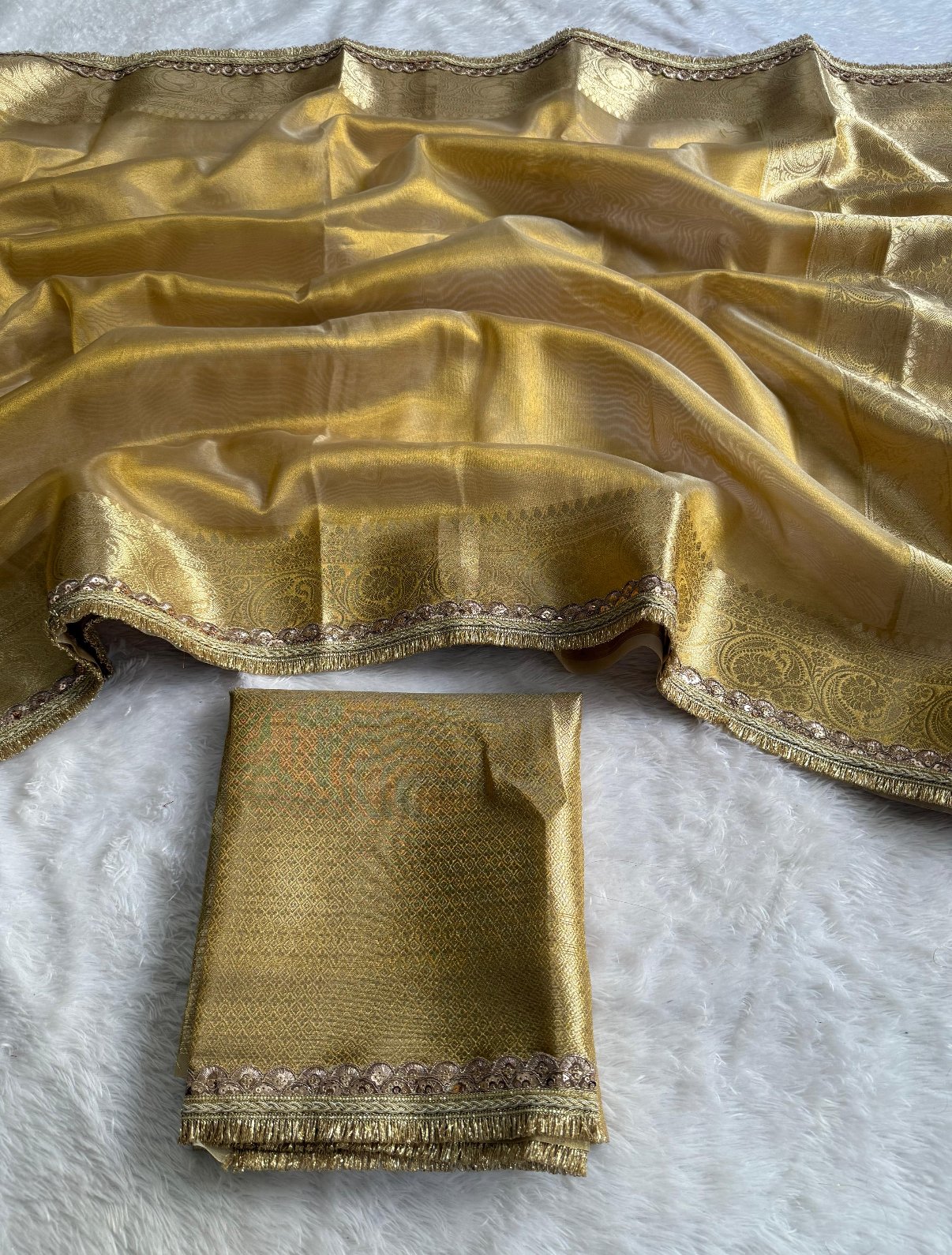 ✨ Premium Golden tissue saree ✨ - Image 3